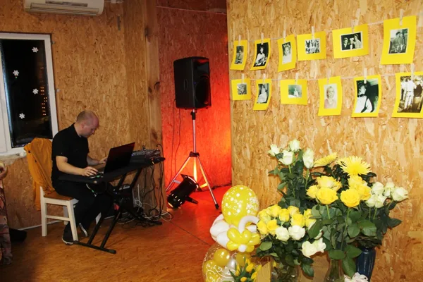 DJ Mazajā mājā